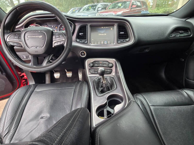 2015 Dodge Challenger R/T Plus