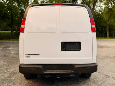 2019 Chevrolet Express 2500