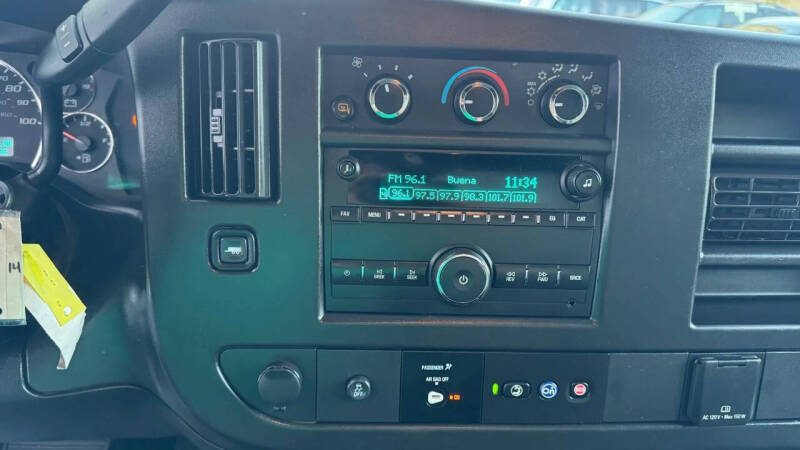 2021 Chevrolet Express 2500