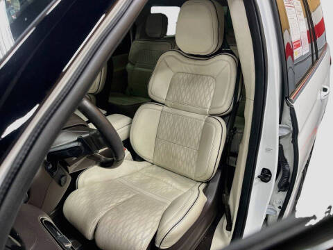 2024 Lincoln Navigator Black Label