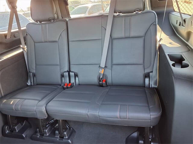 2024 Chevrolet Suburban RST