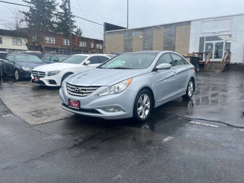 2013 Hyundai Sonata for sale at Apex Motors Inc. in Tacoma WA