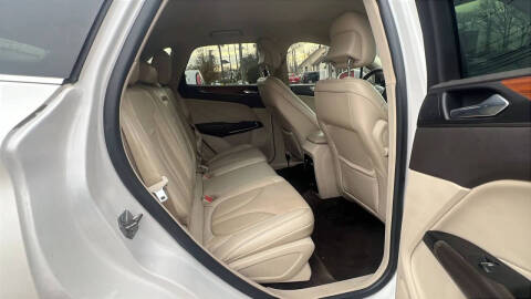 2017 Lincoln MKC Select