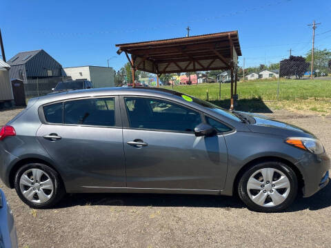 2016 Kia Forte5 LX