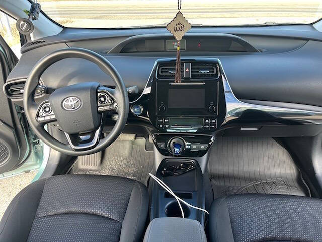2019 Toyota Prius L Eco