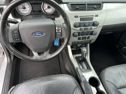 2010 Ford Focus SES