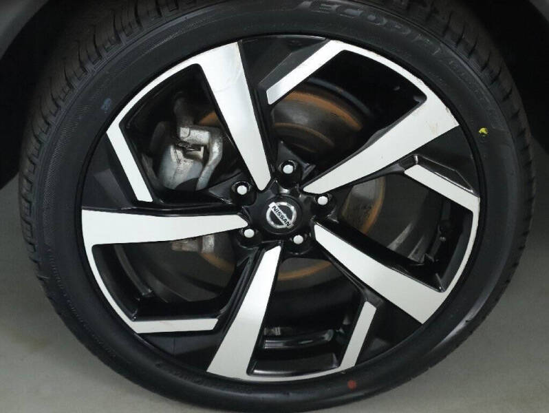 2022 Nissan Rogue Sport SL