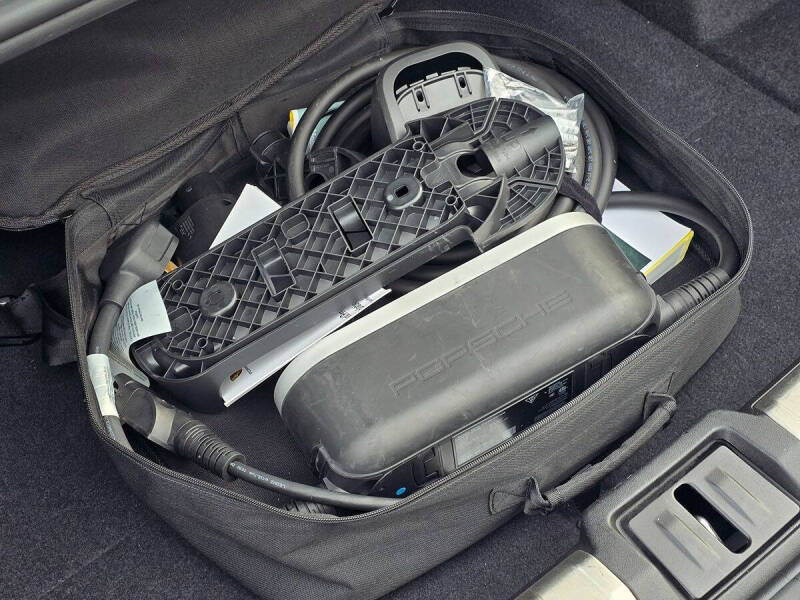 2020 Porsche Taycan Turbo