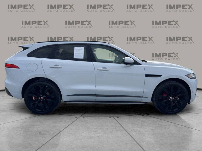 2018 Jaguar F-PACE S