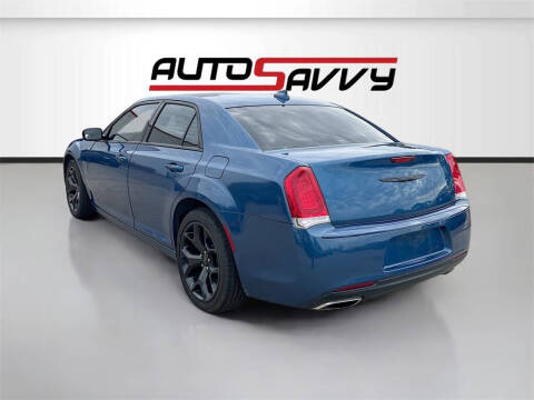2021 Chrysler 300 Touring
