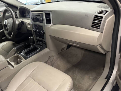 2009 Jeep Grand Cherokee Laredo