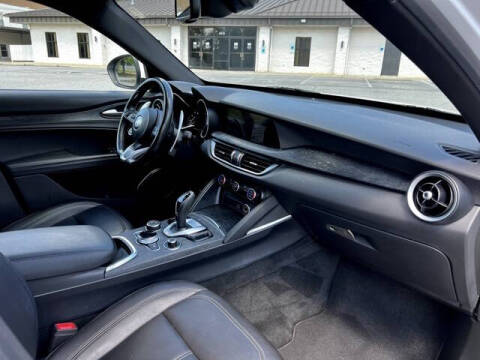 2022 Alfa Romeo Stelvio Sprint