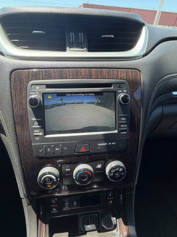 2017 Chevrolet Traverse LT