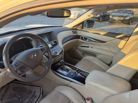 2013 Infiniti M37