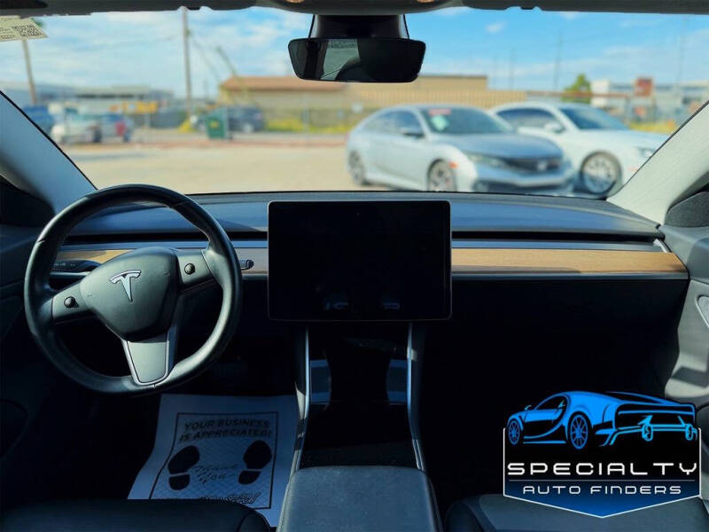 2019 Tesla Model 3 Standard Range Plus