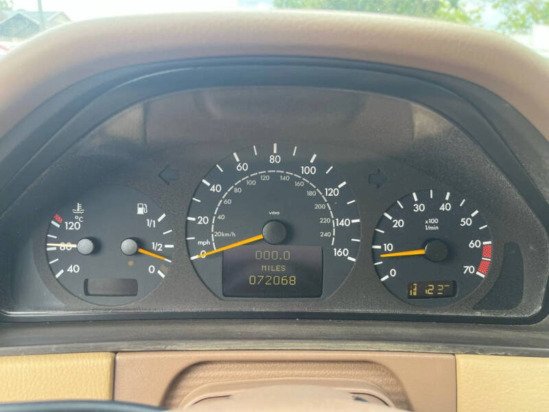 2002 Mercedes-Benz E-Class E 320