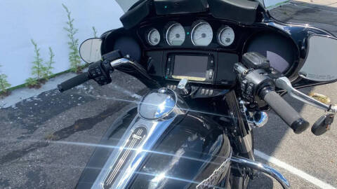 2017 Harley-Davidson Street Glide Special