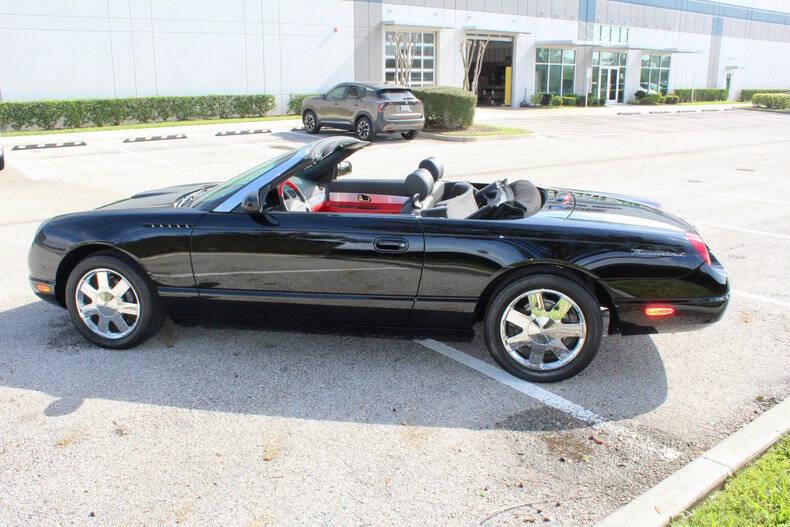 2002 Ford Thunderbird Deluxe