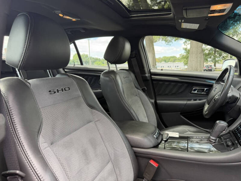2013 Ford Taurus SHO