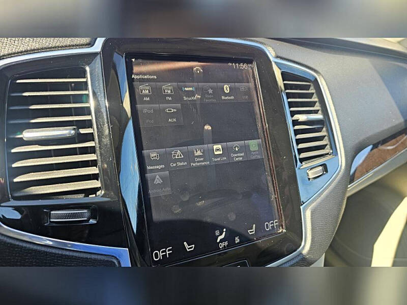 2017 Volvo XC90 T6 Momentum