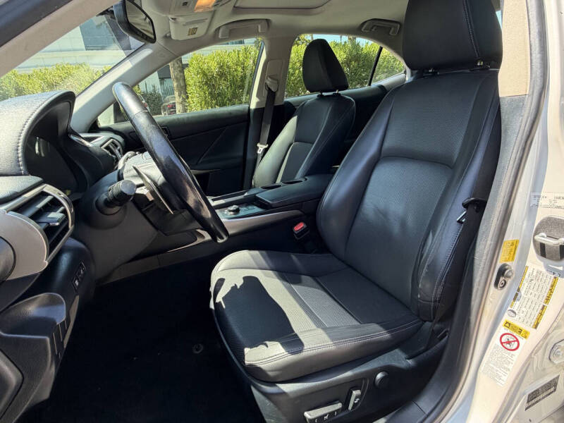 2016 Lexus IS 200t