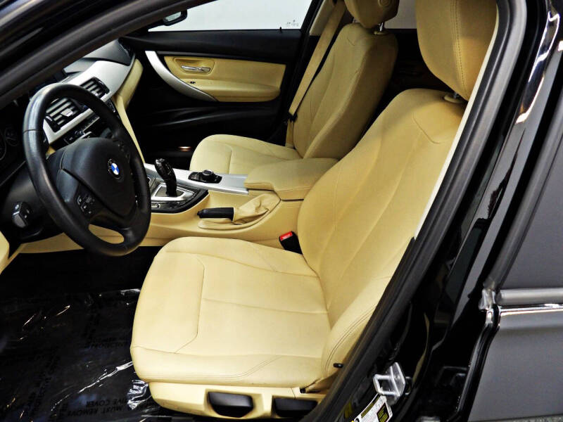 2018 BMW 3 Series 320i