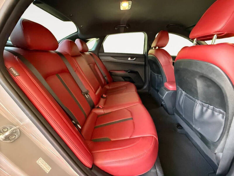 2023 Kia K5