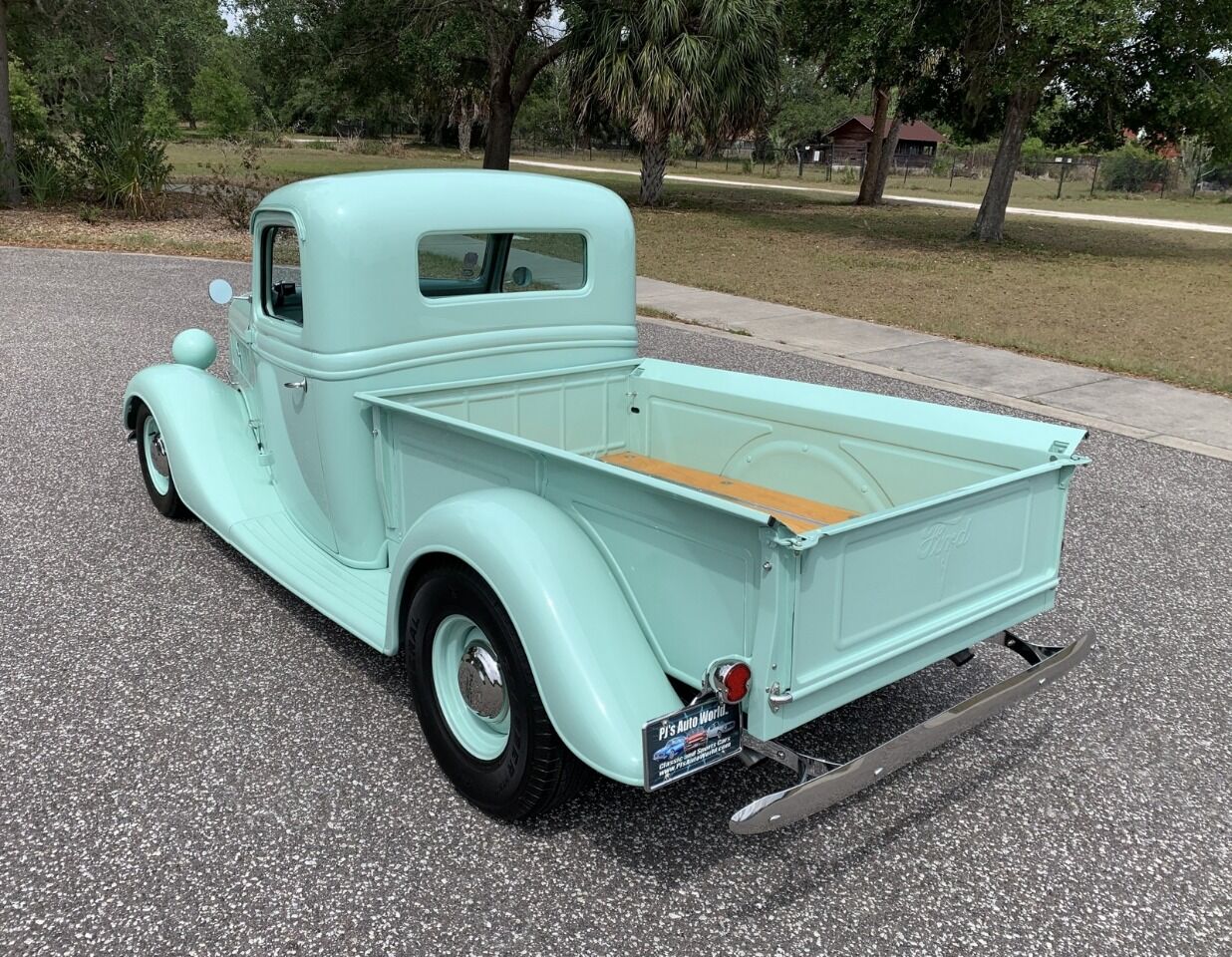 1937 Ford Pickup 3