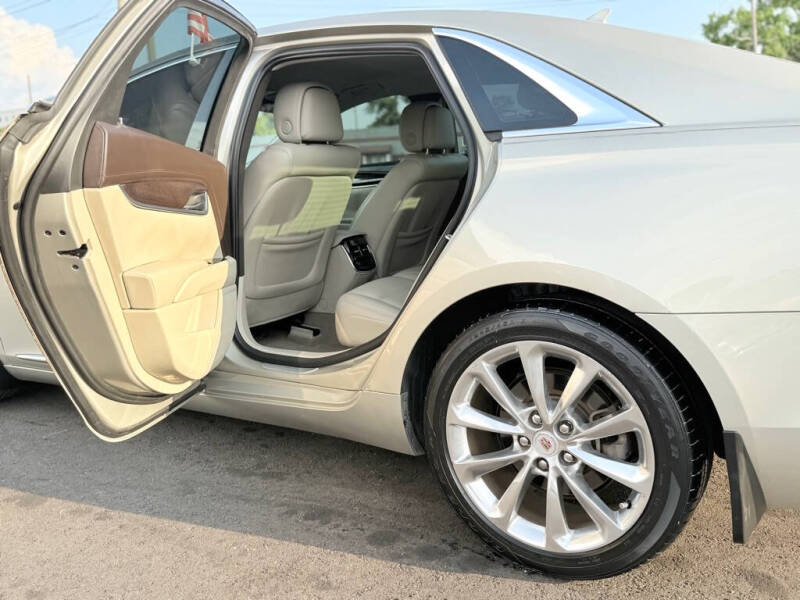 2013 Cadillac XTS Luxury Collection