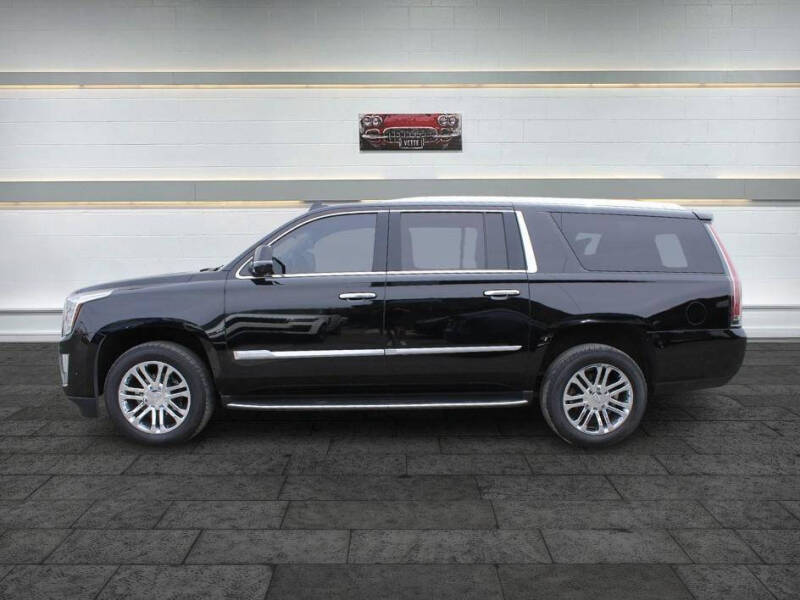 2019 Cadillac Escalade ESV Standard