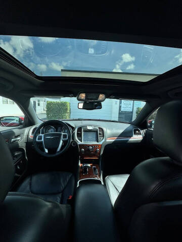 2014 Chrysler 300