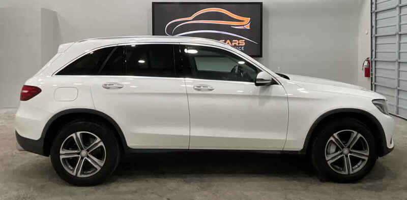 2017 Mercedes-Benz GLC GLC 300