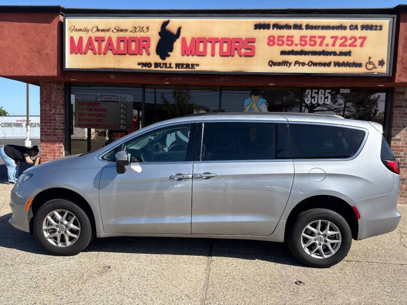 2021 Chrysler Voyager's photo