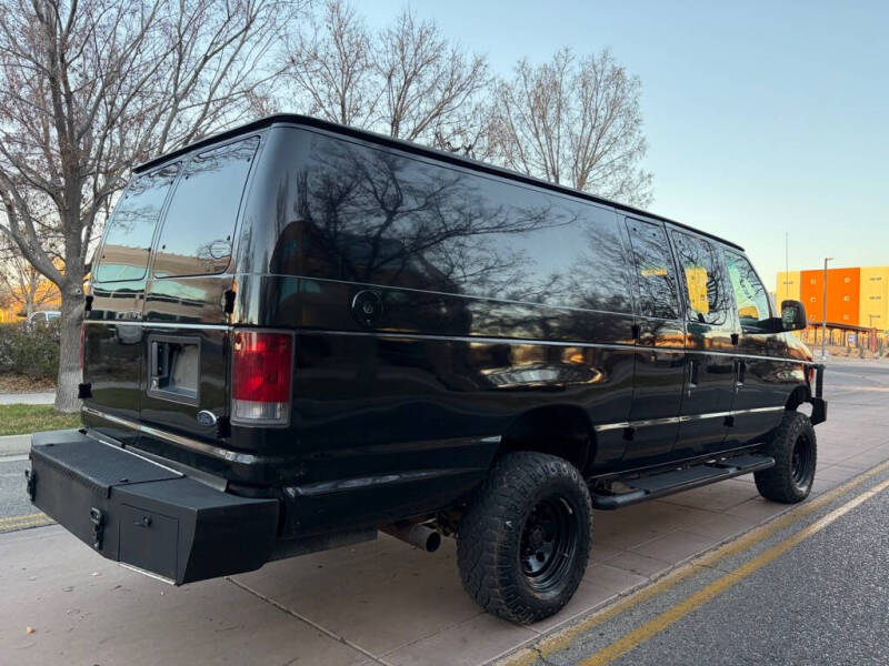 2004 Ford E-Series E-350 SD