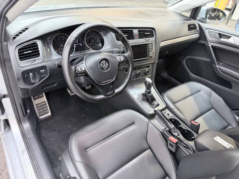 2017 Volkswagen Golf Alltrack