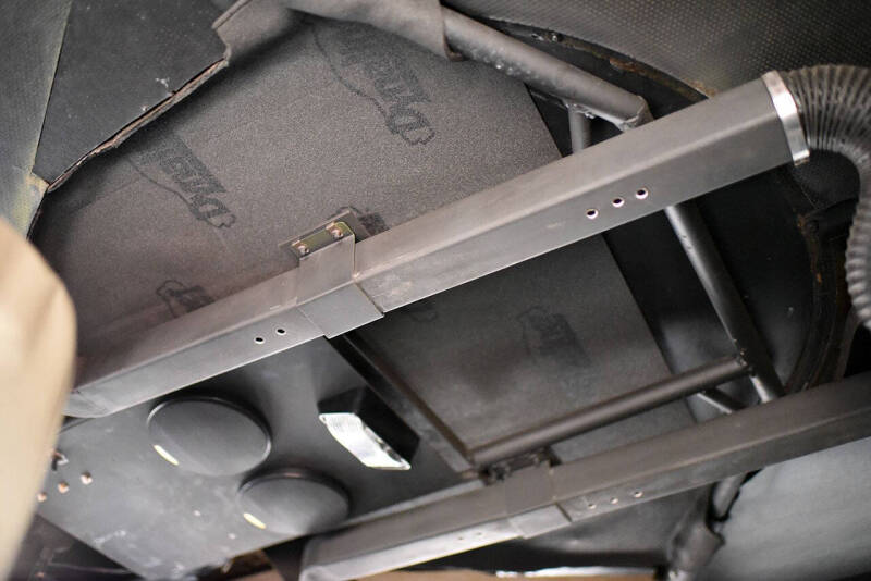 2004 AM General Hummer