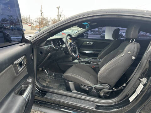 2016 Ford Mustang V6