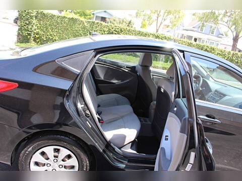 2016 Hyundai Accent SE