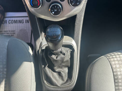 2015 Chevrolet Sonic LS Manual