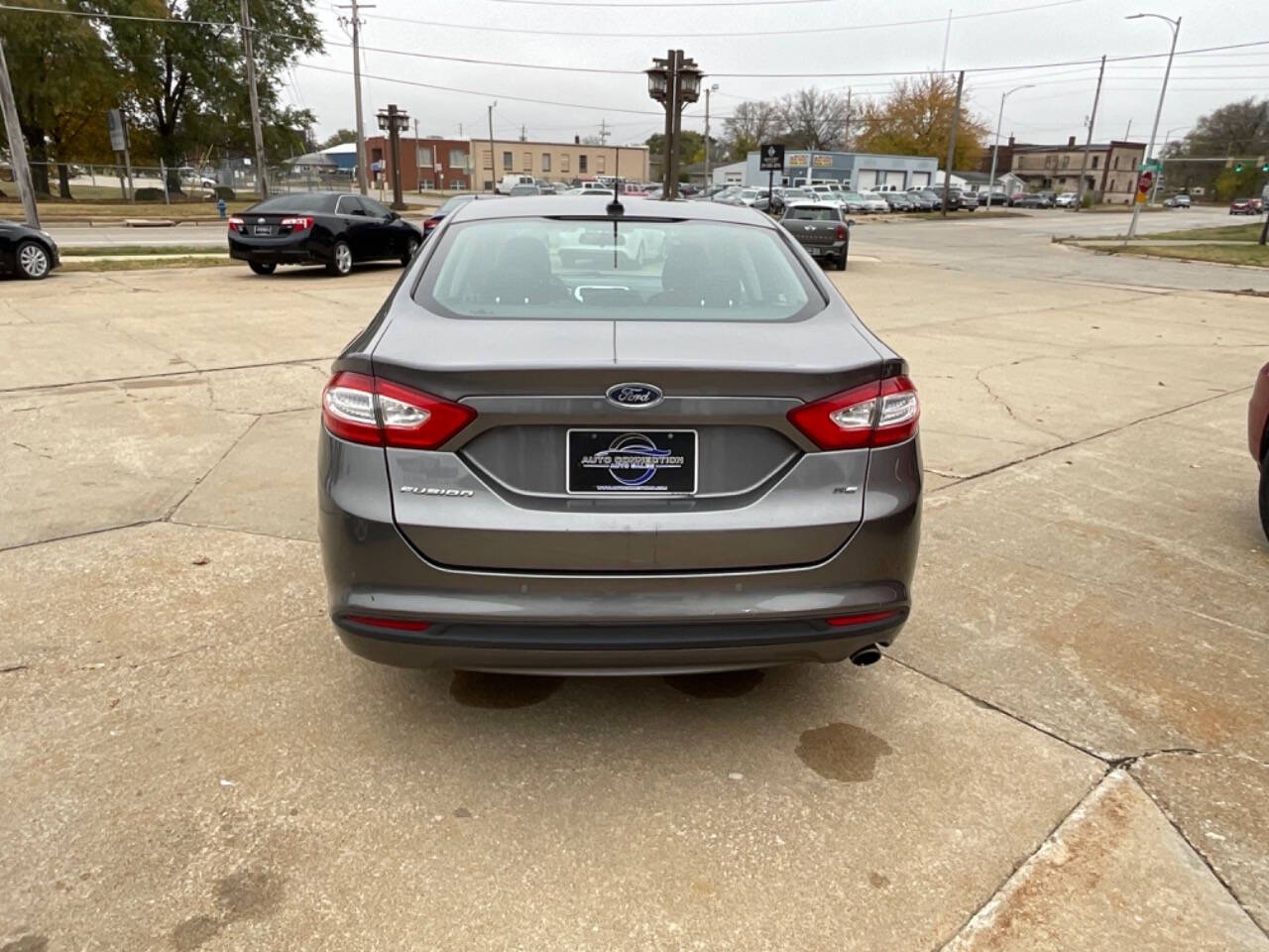 2013 Ford Fusion for sale at Auto Connection in Waterloo, IA