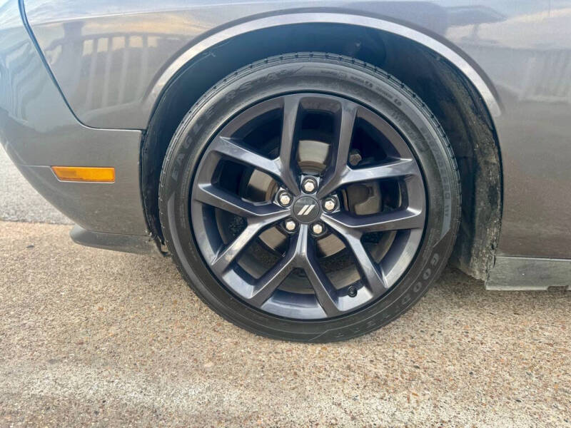 2013 Dodge Challenger SXT