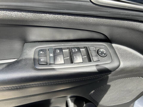 2019 Jeep Grand Cherokee Laredo E