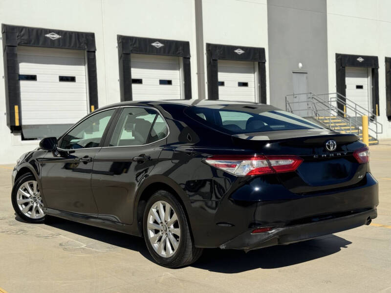 2018 Toyota Camry LE