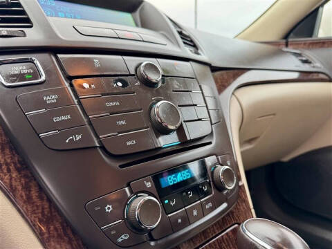 2012 Buick Regal Premium 1