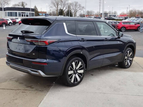 2025 Mitsubishi Outlander SE