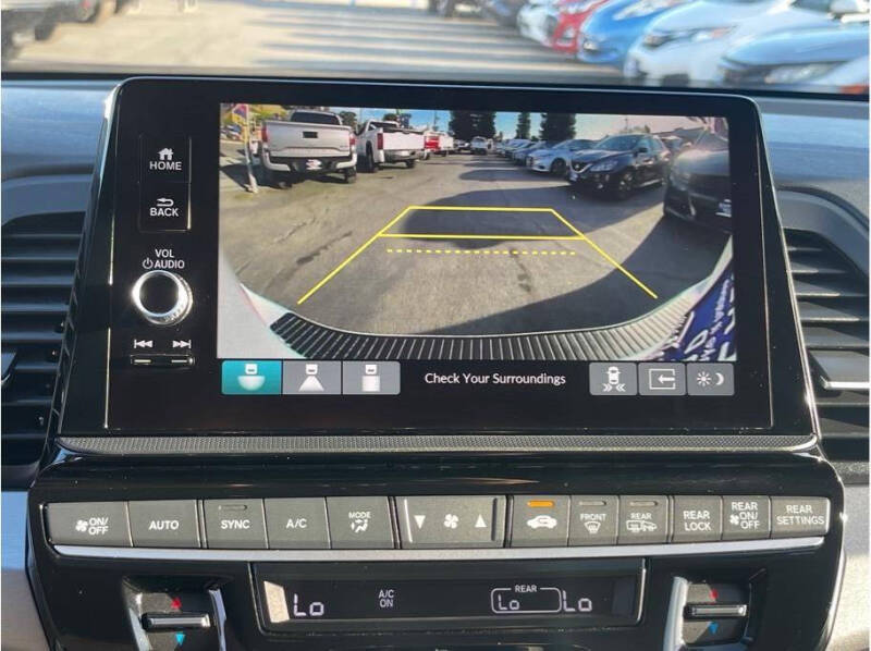 2025 Honda Odyssey Touring