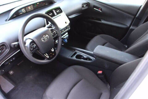 2019 Toyota Prius LE