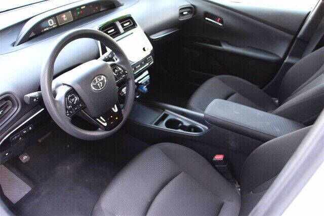 2019 Toyota Prius LE