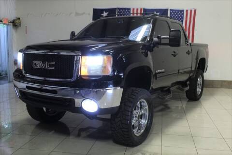 2011 GMC Sierra 1500 for sale at ROADSTERS AUTO in Houston TX