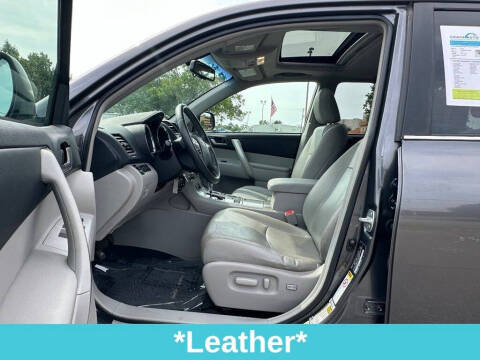 2013 Toyota Highlander SE
